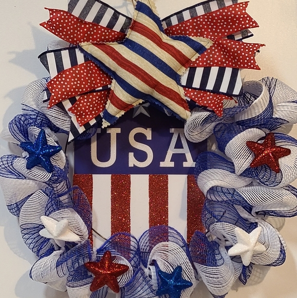 Wreath - Picture 1 of 2